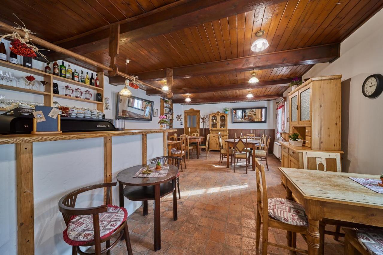 Pod Svatou Annou - A Rizkovna 3* Horní Maršov